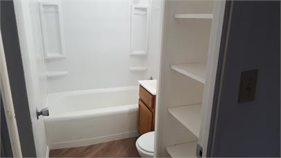 Photo - 1124 Eastview Dr