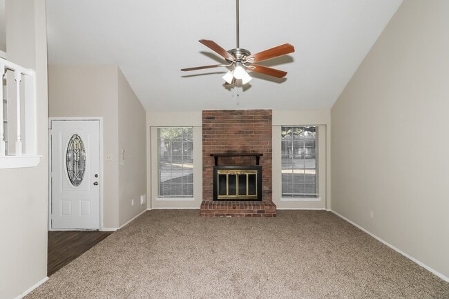 Photo - 15310 Meadow Village Dr