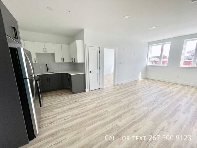 Photo - 1845 Hartranft St Unit 206