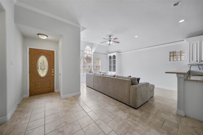 Photo - 4943 Gammage St