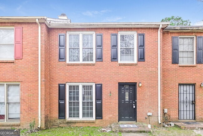 Building Photo - 700 Redland Dr Rental