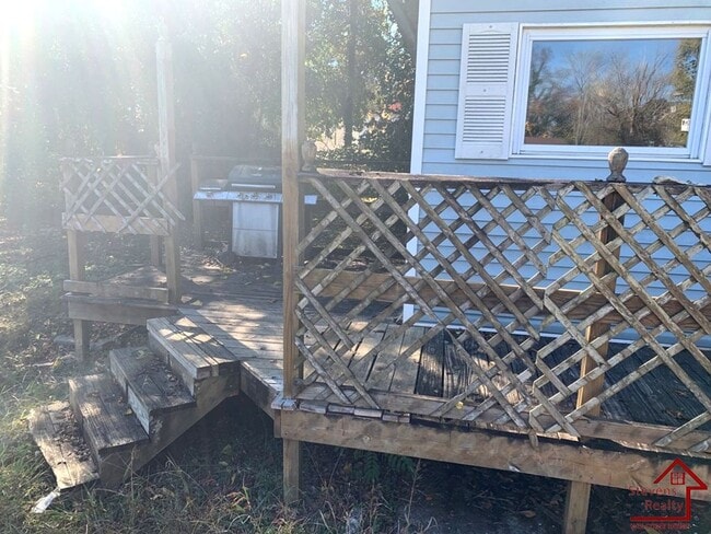 Photo - 2110 Brown Ave