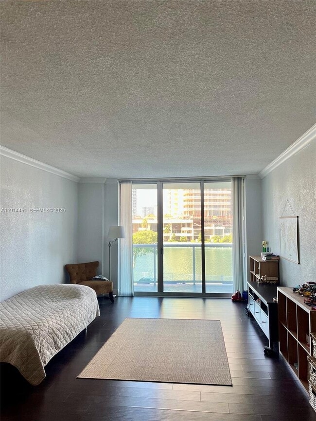 Photo - 19390 Collins Ave Unit 225