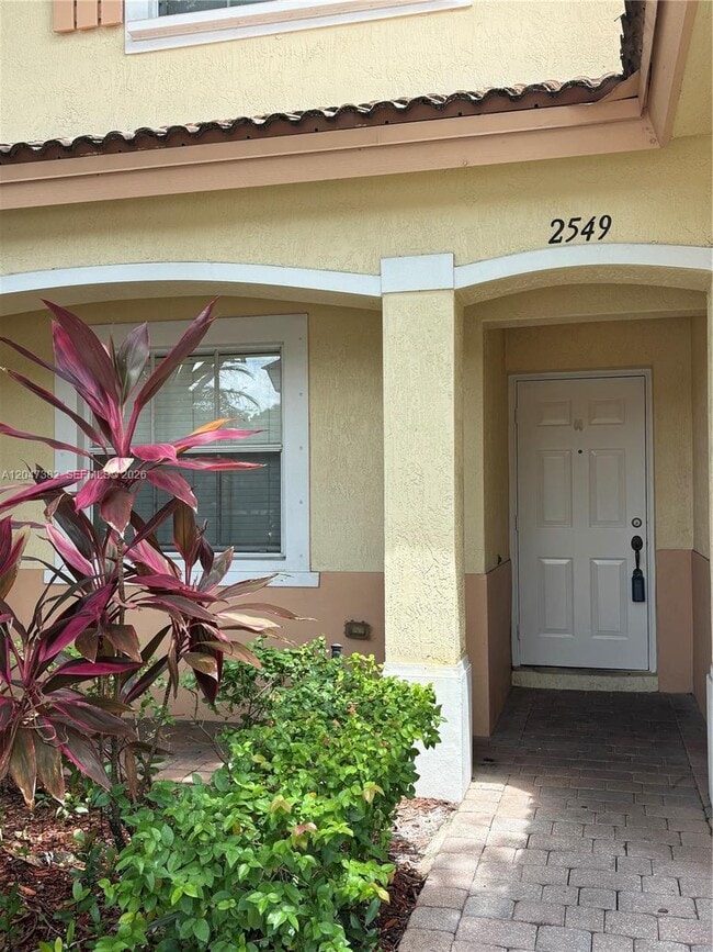 2549 SW 83rd Terrace