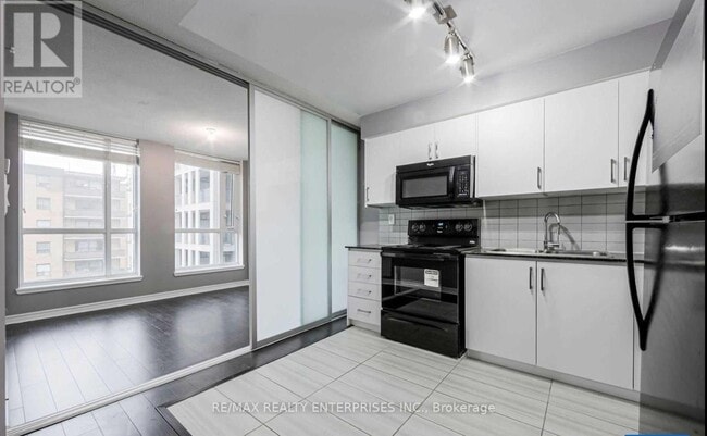 Photo - 80 Esther Lorrie Dr Unit 522