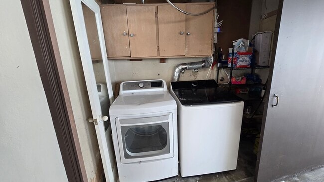 Photo - 826 Allerton Ct