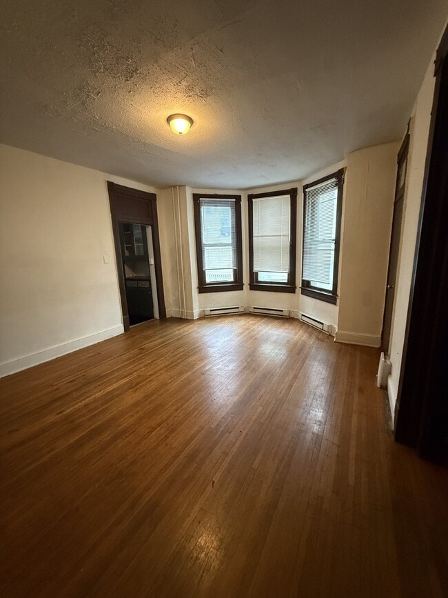 Photo - 806 W King St Unit A