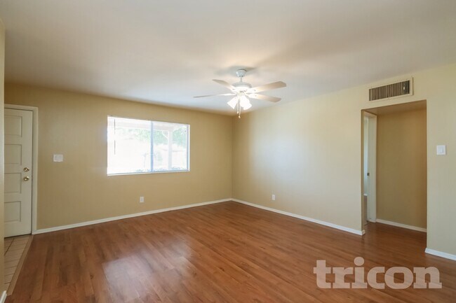 Photo - 3202 W Wood Dr