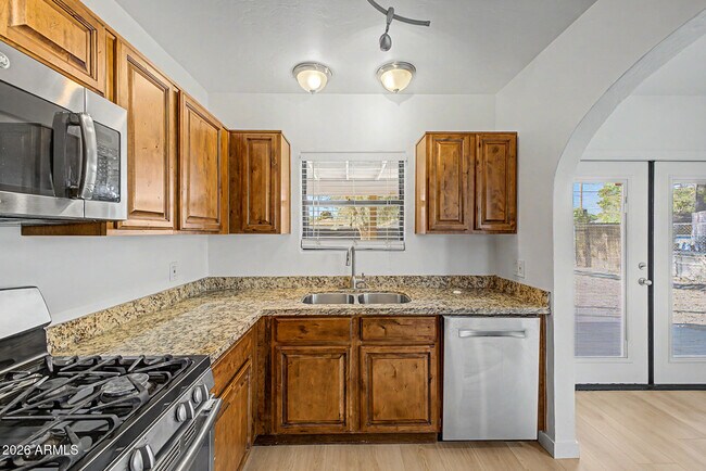 Photo - 156 W Highland Ave