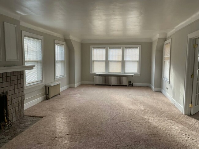 Photo - 421 Rivard Blvd Unit 2