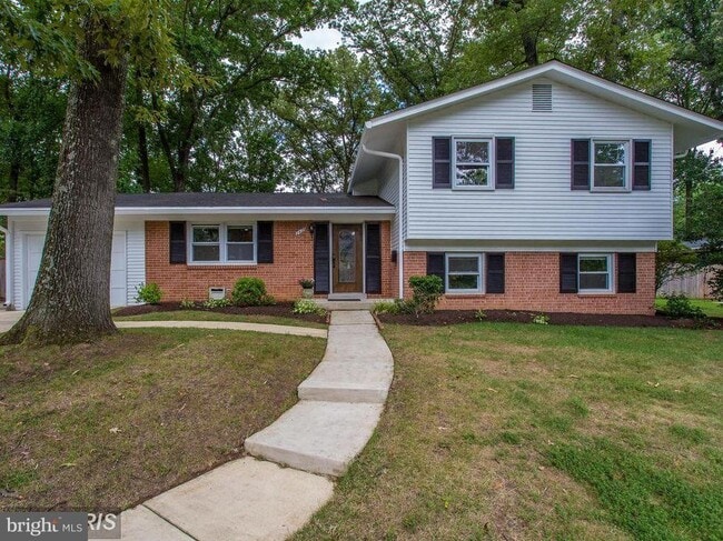 Photo - 1724 Burning Tree Dr