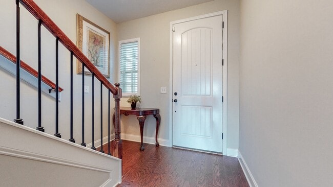 Photo - 2093 Newark Ln