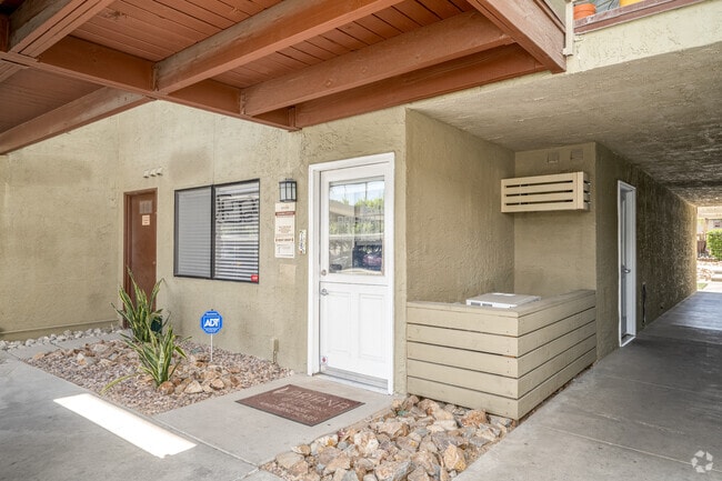 Leasing Office