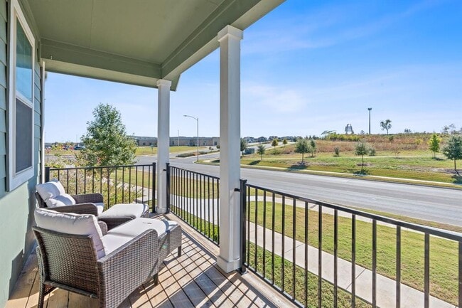 Photo - 7906 Mandela Bend