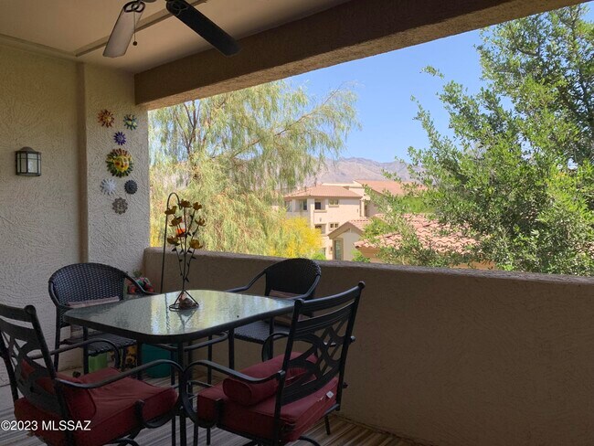 2550 E River Rd Unit 16301