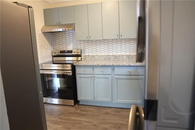 Photo - 1336 Willow Trail SW