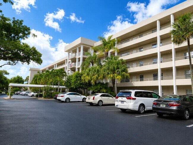 Building Photo - 804 Cypress Blvd Unit 104