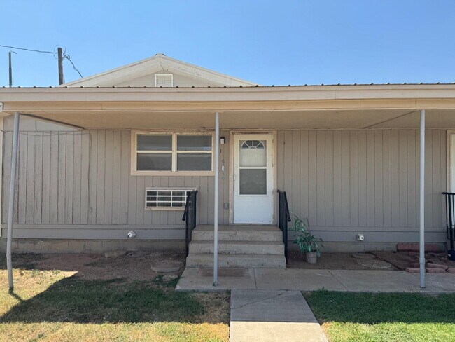 Building Photo - 5909 East F M 40