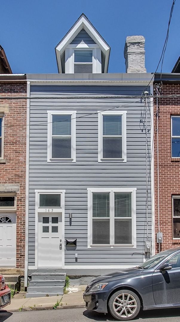 Building Photo - Beautiful 4 Bed 3 Bath Home in Lawrenceville!