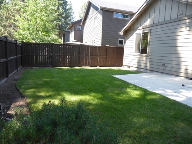 Photo - 61150 Snowbrush Dr