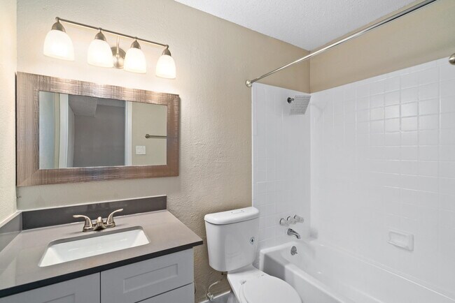 Apartamento renovado de 1 habitación y 1 baño