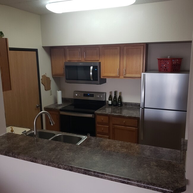 100 North Main Premium Residential Suites