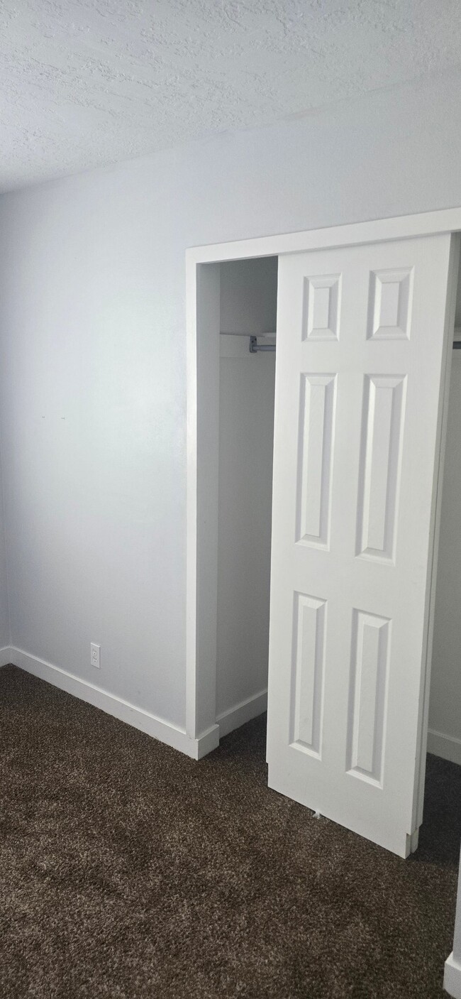 Photo - 3867 Burgess Rd