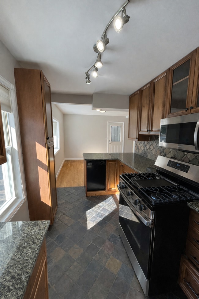 Photo - COMING SOON! - 2 BED 1 BATH Home!