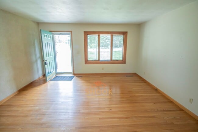 Photo - Cute 3 BR Ranch in Romney - 10 Minute Drive to Lafayette!