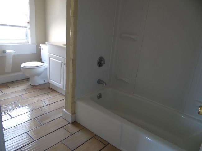 Photo - 97-99 Jewett St Unidad 99-3