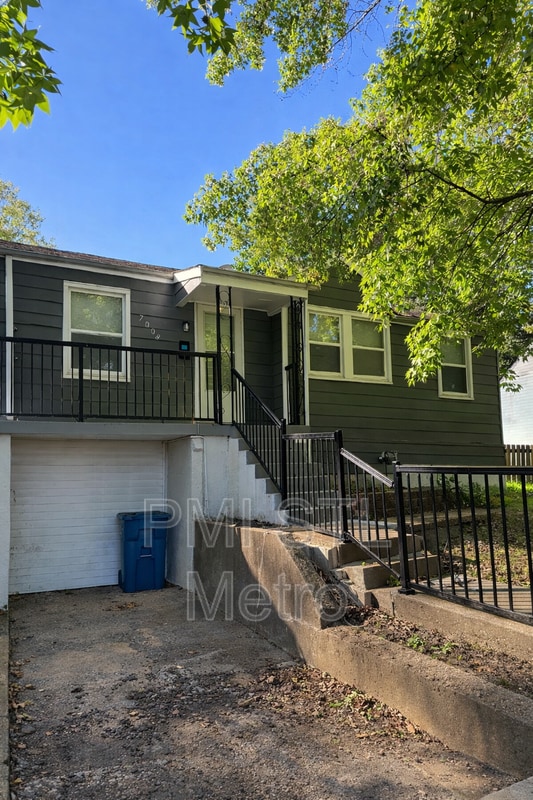 Building Photo - 7008 Paisley Dr