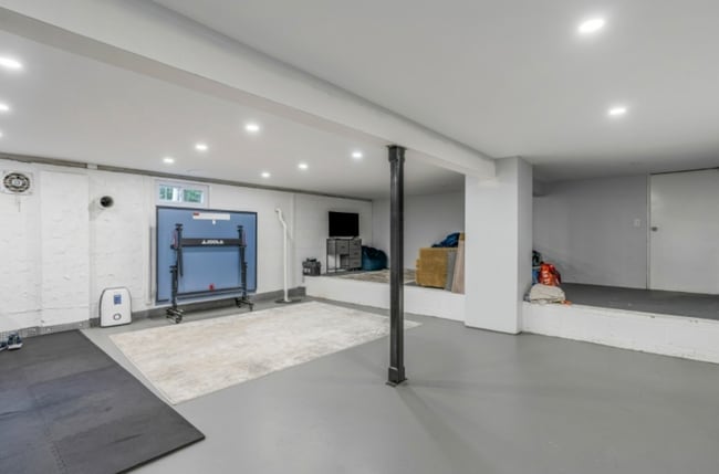 Photo - 1015 Buxton Rd