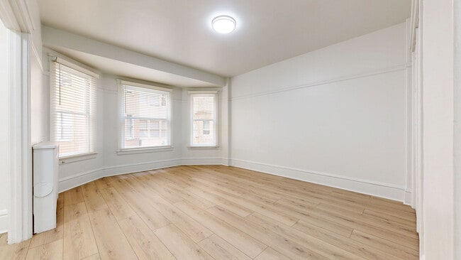 Building Photo - 505 Taylor St Unit 201