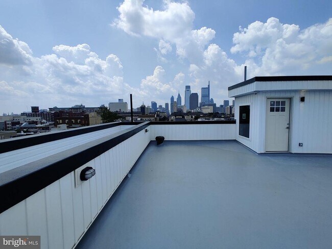 Photo - 812 N 16th St Unit 3