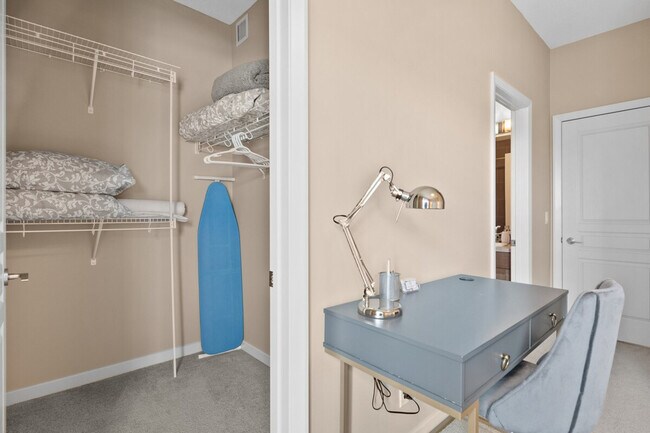 Photo - 1320 1st St SE Unit SI ID1345827P