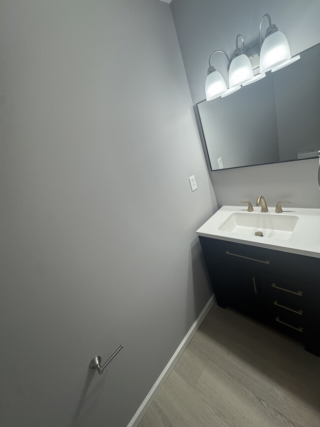 Photo - 842 A Woodcrest Dr
