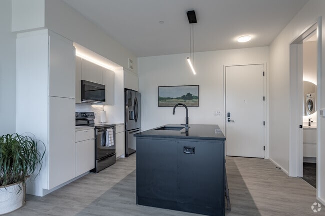 1BD, 1BA - 728SF
