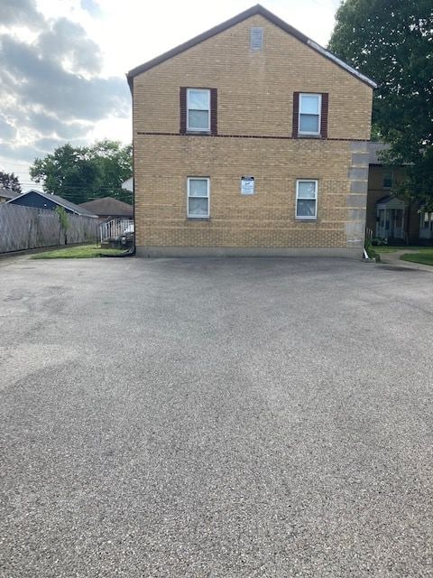 Photo - 318 W Xenia Dr