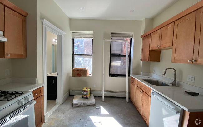 Building Photo - 1480 Commonwealth Ave Unit 7 Rental