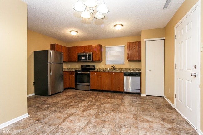 Photo - 1766 Blue Grass Pkwy