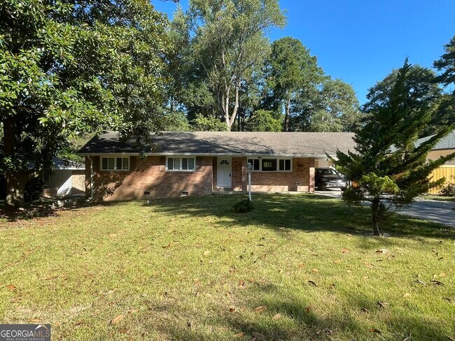 Building Photo - 2352 Arrow Cir