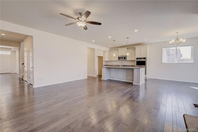 Photo - 11475 Helena St