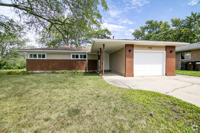 Building Photo - 340 Sauk Trail Rental