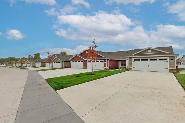 Photo - Redwood Holt