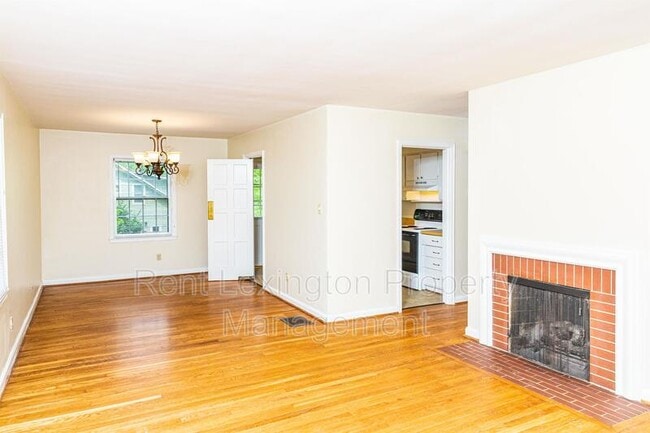 Photo - 657 Montclair Dr