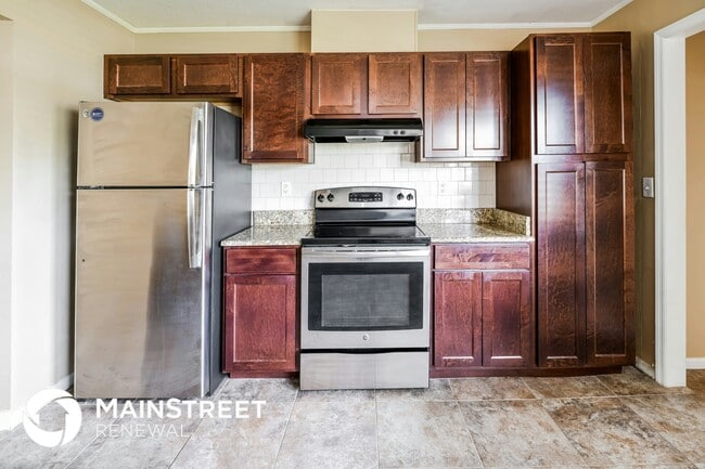 Photo - 9637 Langan St