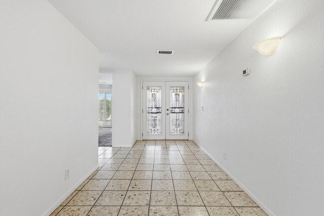 Photo - 7814 E MacKenzie Dr