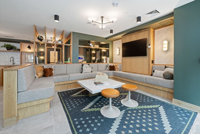 Club Room - Alexan Moto