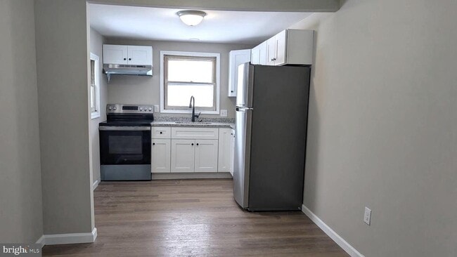 Building Photo - 1430 Hurffville Rd Unit B