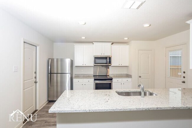 Photo - 2818 Tybee Crk